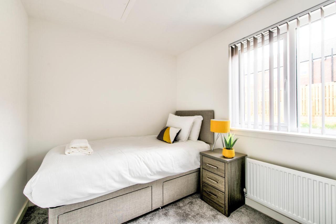 2-Bedroom Holiday Home With Private Garden & Parking EDI Exterior photo