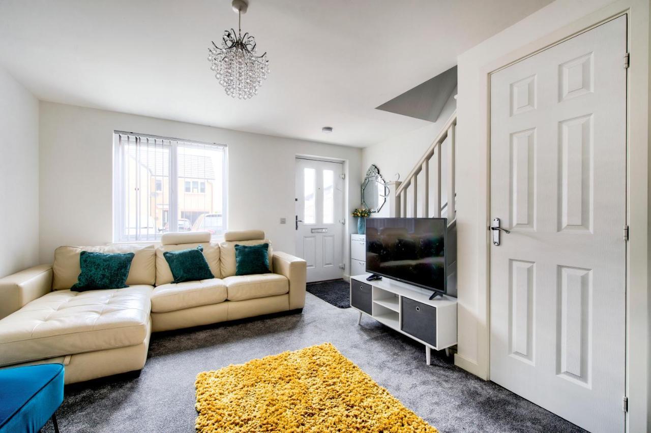 2-Bedroom Holiday Home With Private Garden & Parking EDI Exterior photo