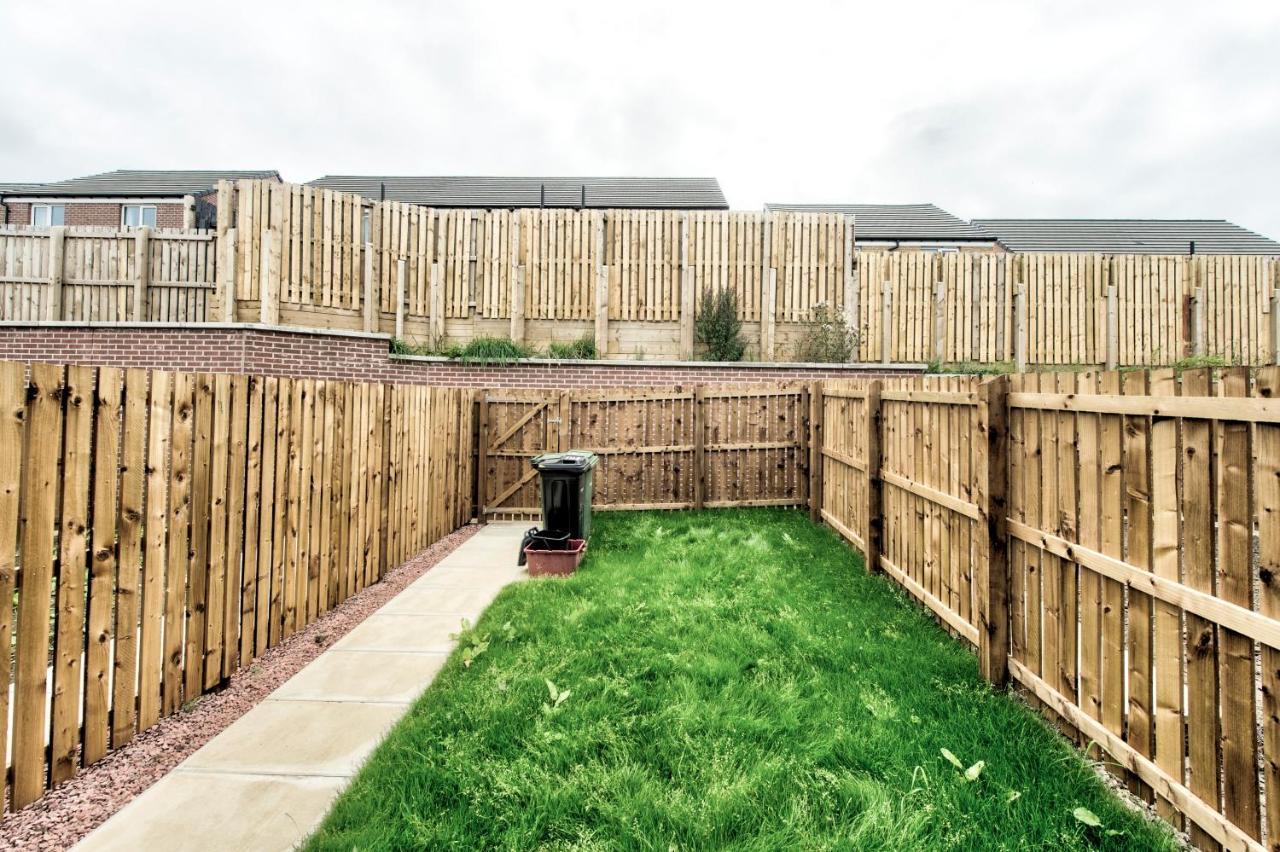 2-Bedroom Holiday Home With Private Garden & Parking EDI Exterior photo