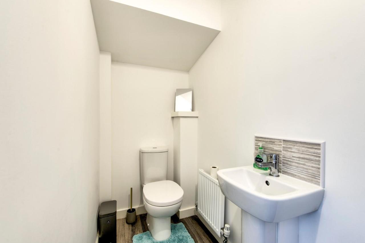 2-Bedroom Holiday Home With Private Garden & Parking EDI Exterior photo
